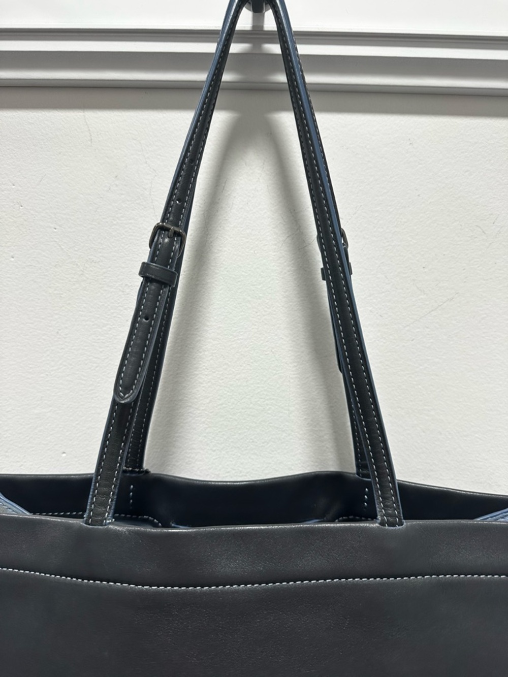 Coach Leather Tote Bag Black Structured Minimalist Work Bag Shoulder Bag - Picture 11 of 16